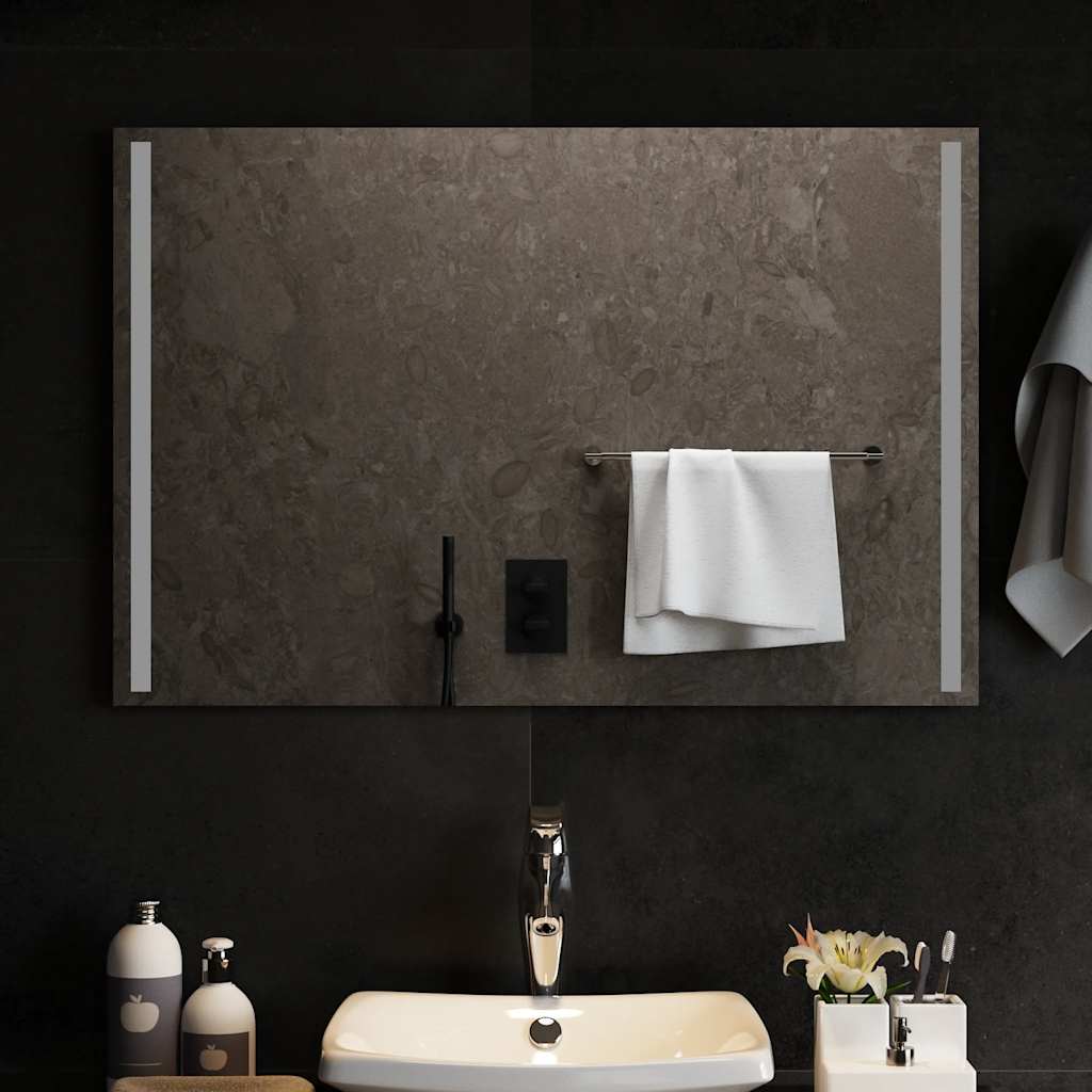 Vannas istabas LED spogulis, 90x60cm