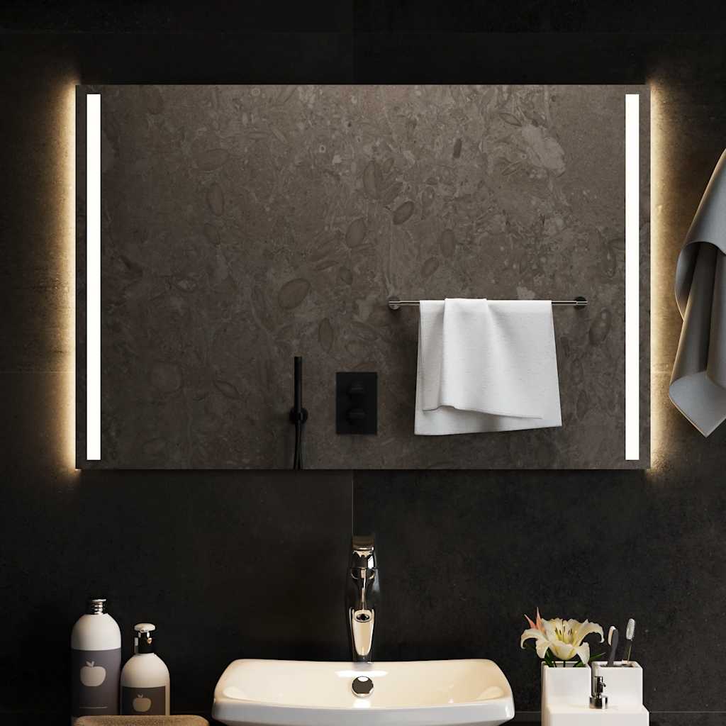 Vannas istabas LED spogulis, 90x60cm