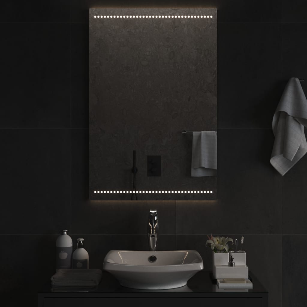 Vannas istabas LED spogulis, 60x90cm