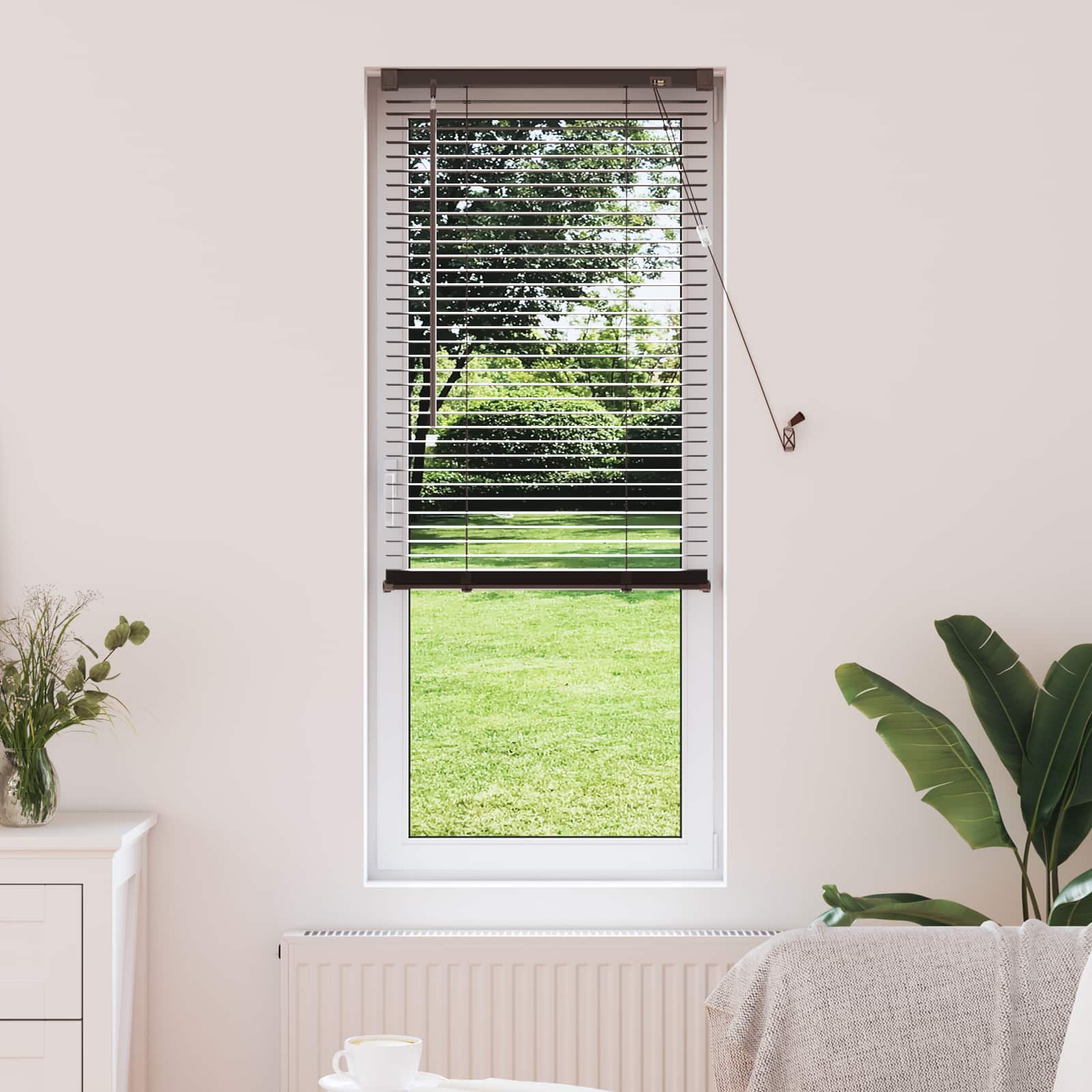 Venecijos žaliuzės Tamsiai ruda su raštu 150 x 50 cm 25 mm PVC