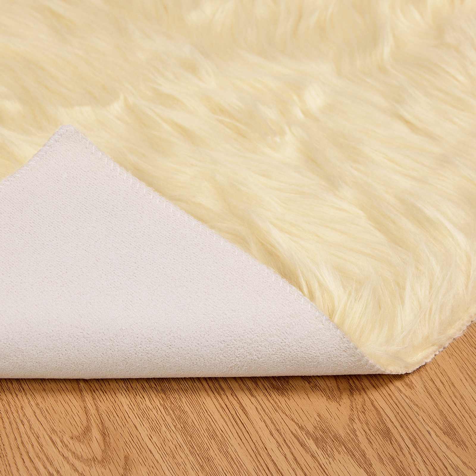 Faux Sheepskin Rug Tafalla Cream Ø 120 cm