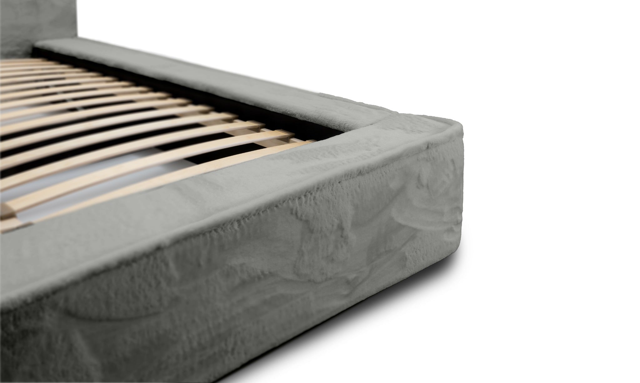 Lova JAMES, pilkai žalsva