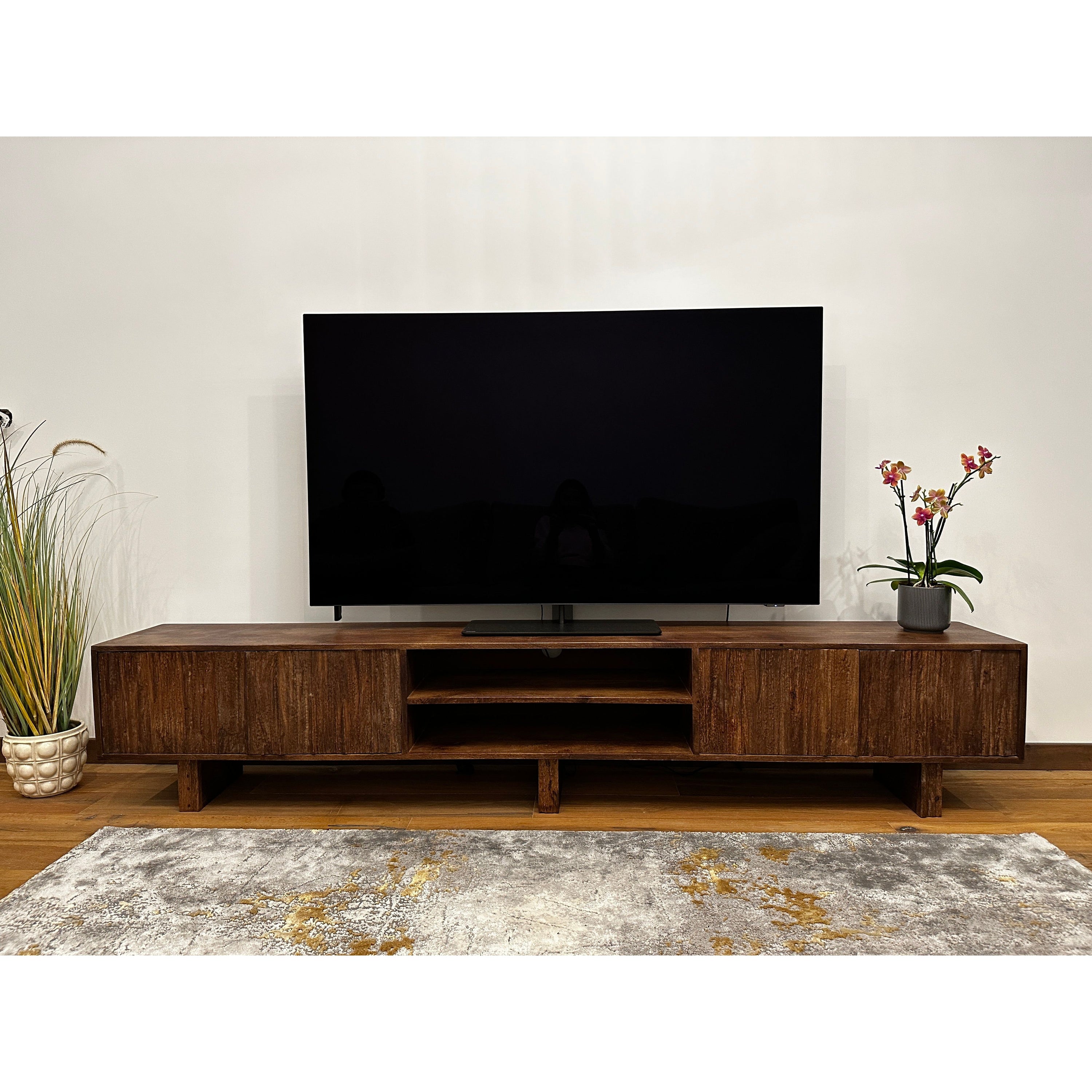 LAVISH TV staliukas, mango mediena