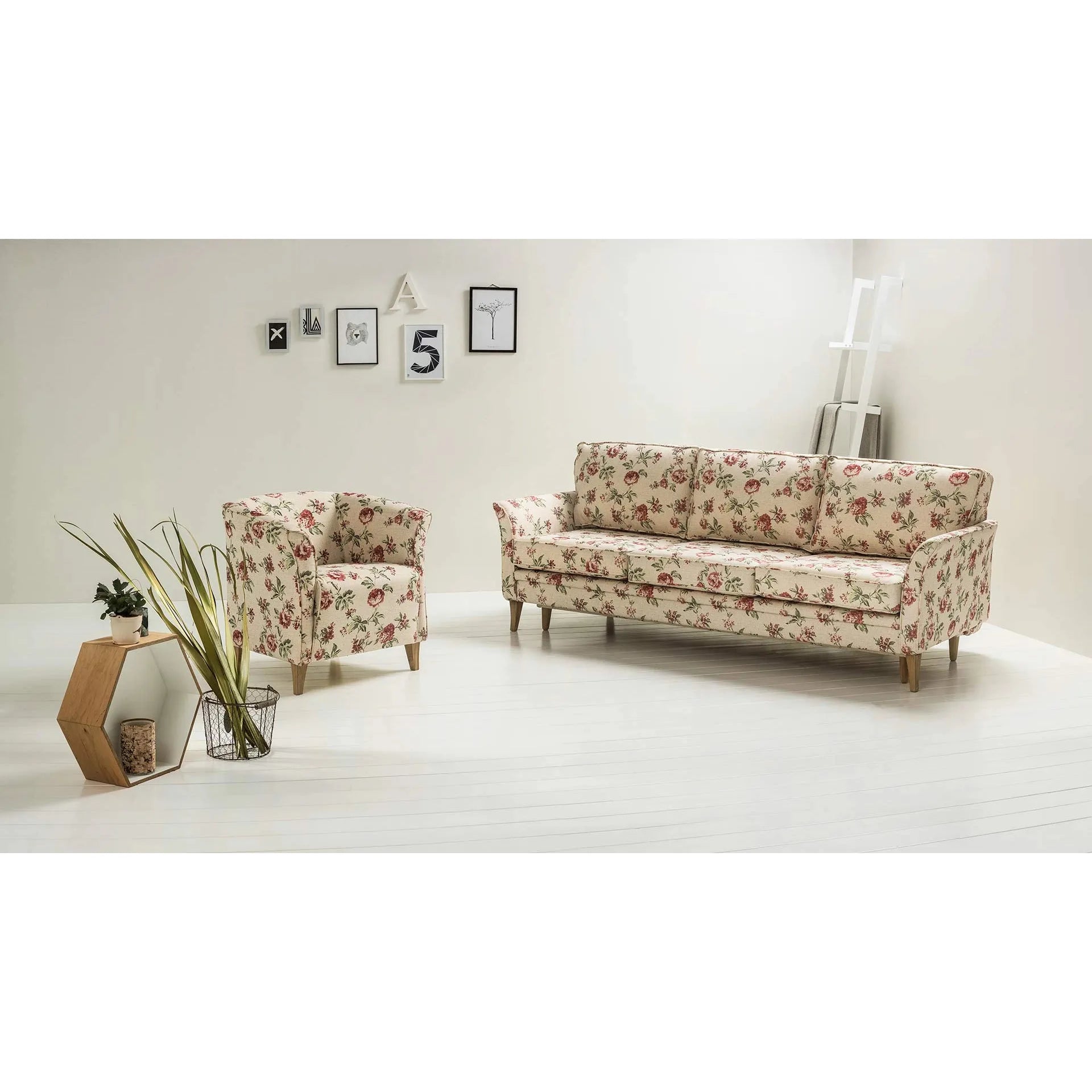 JULIETT 3 vietų sofa lova, šviesių gėlių raštas