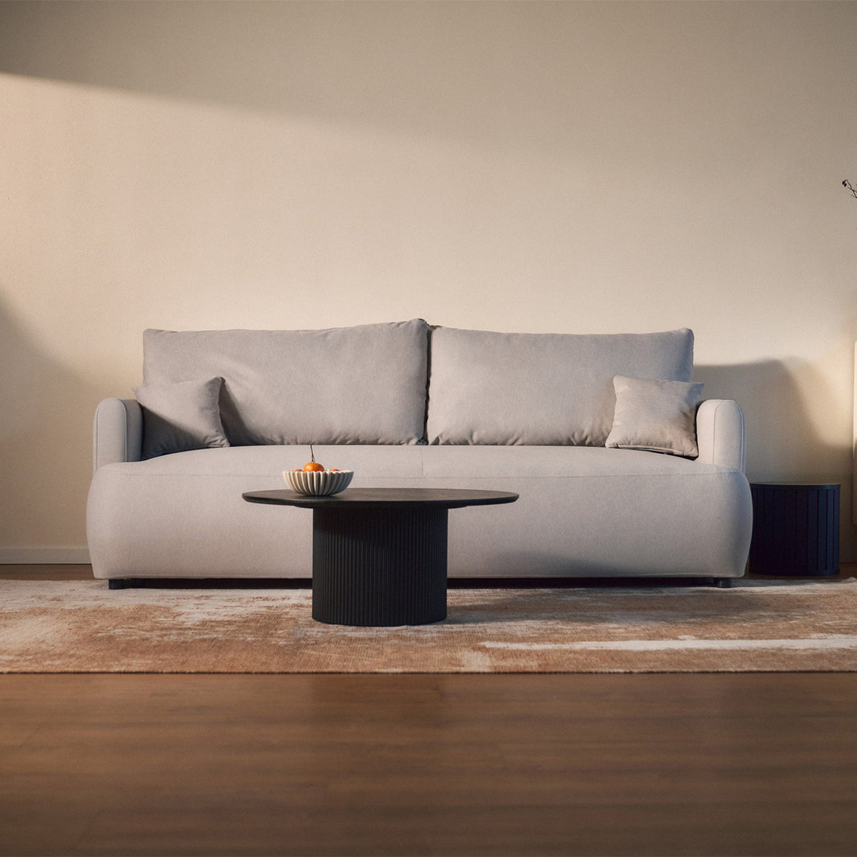 Sofos-lovos CORMAC mini neutralioje aplinkoje
