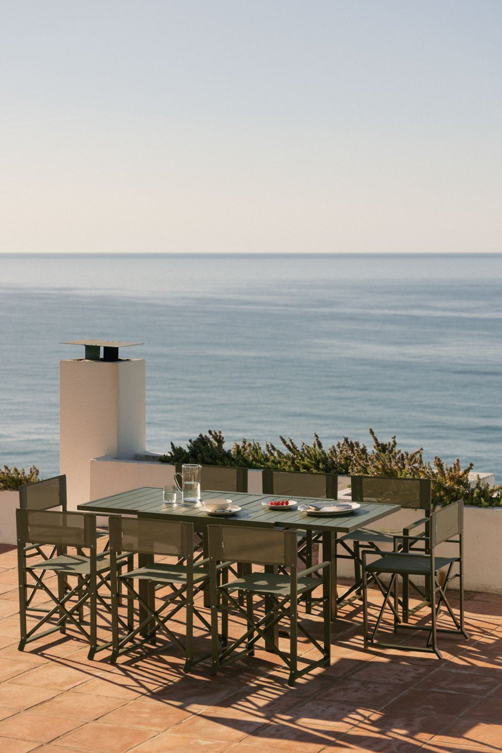Outdoor table STARMI, square, oiled green