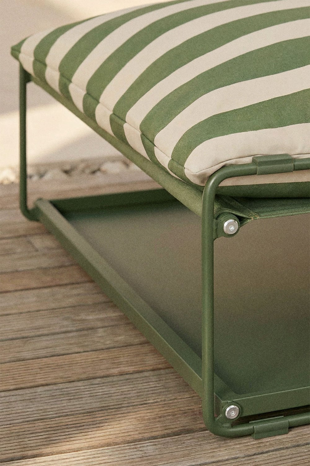 Outdoor pouf-table COSMO, Sand olive green