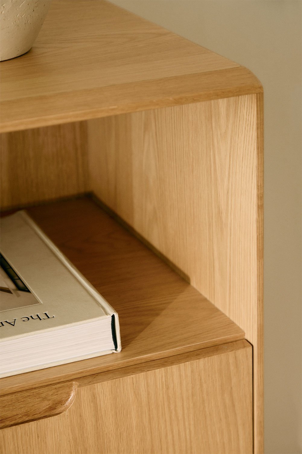 Aukšta komoda TREVERIS, iš ąžuolo