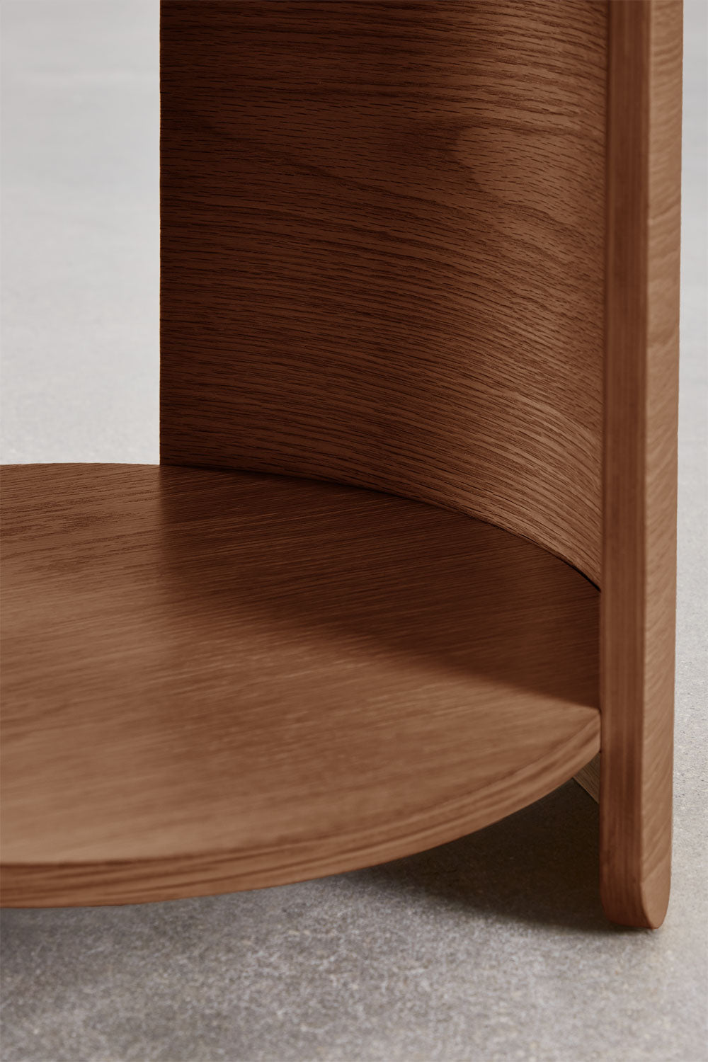 ADELS apaļais naktsgaldiņš