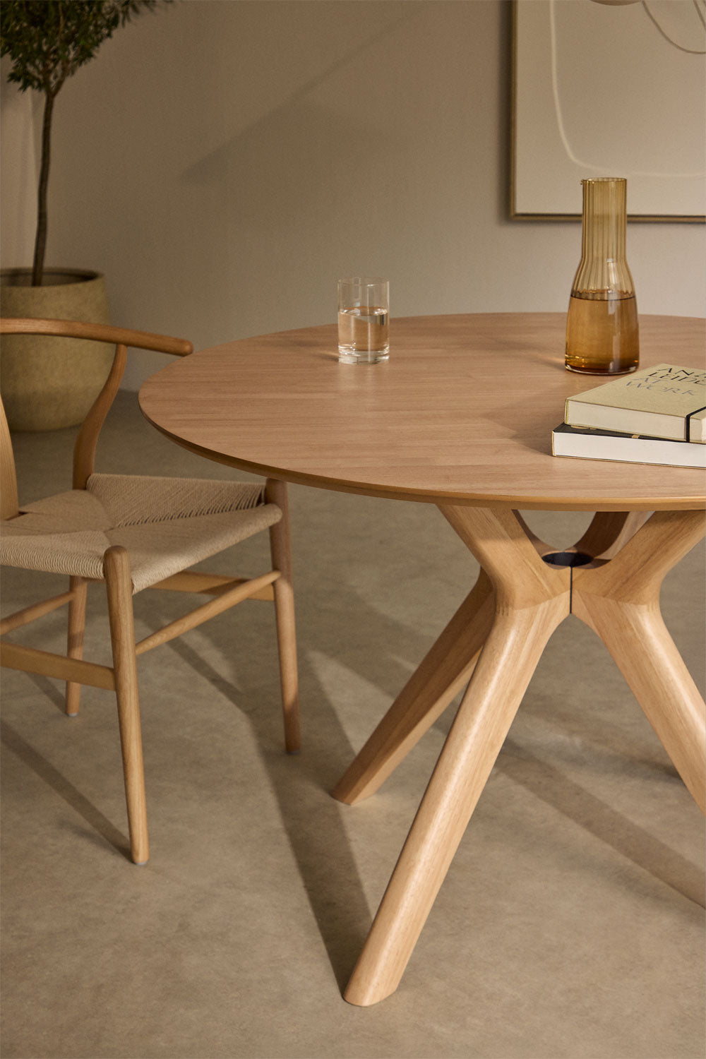 Round dining table PALOARA Ø120 cm, MDF and rubberwood veneer