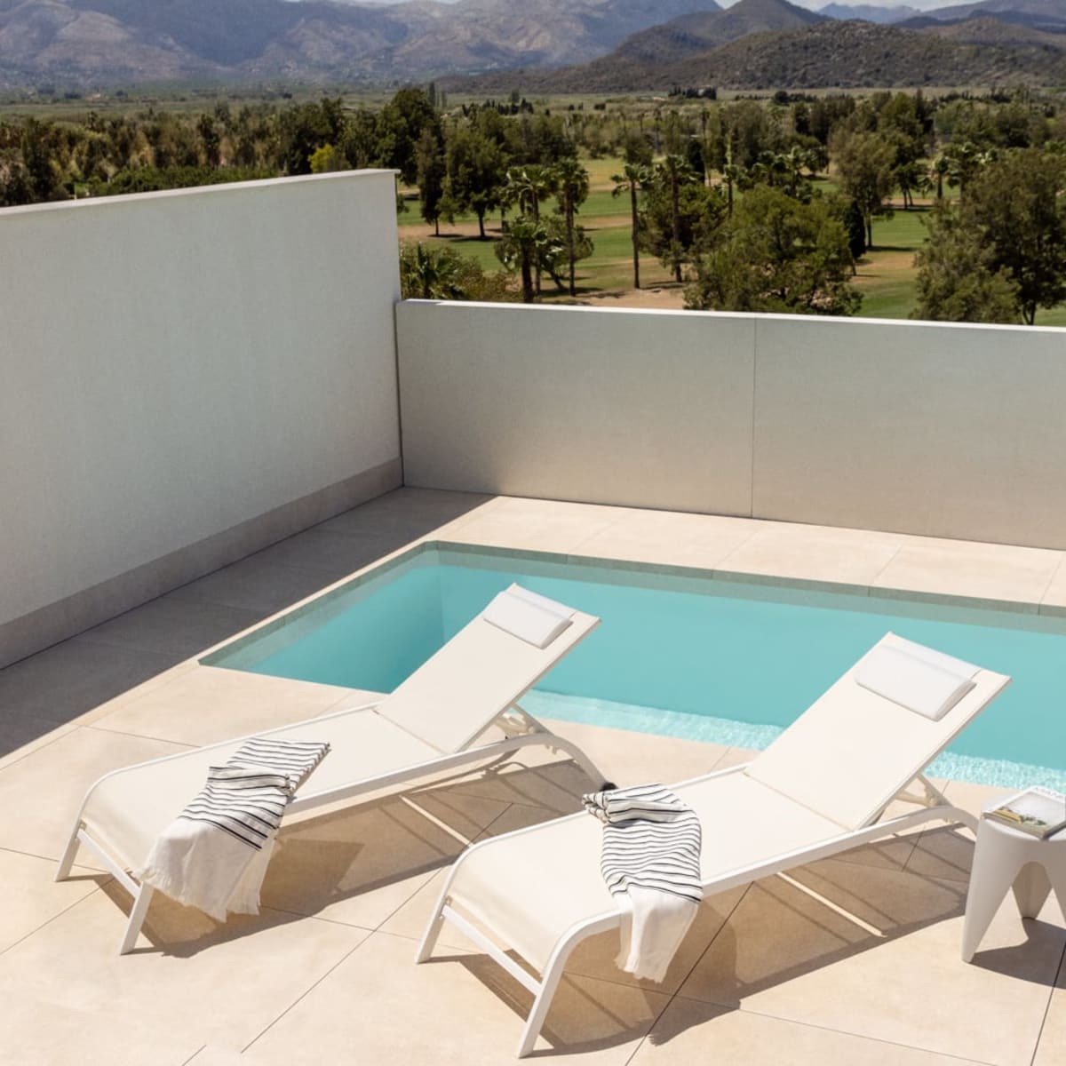 Outdoor lounger THERYS, white