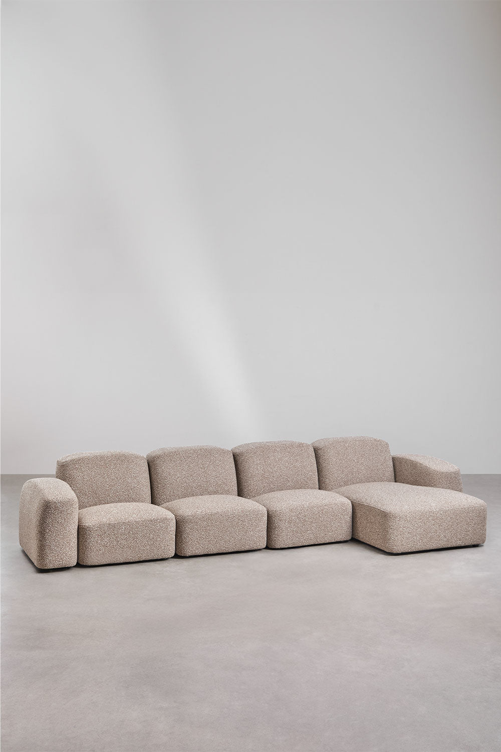 Modulinė sofa BASTIENA – artimas planas