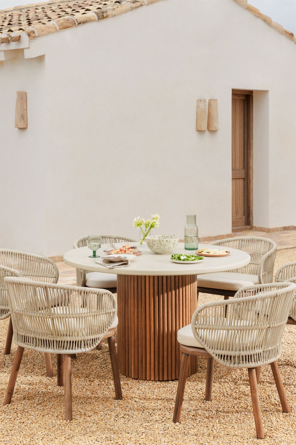SIRVON outdoor table, round, cement, option 1