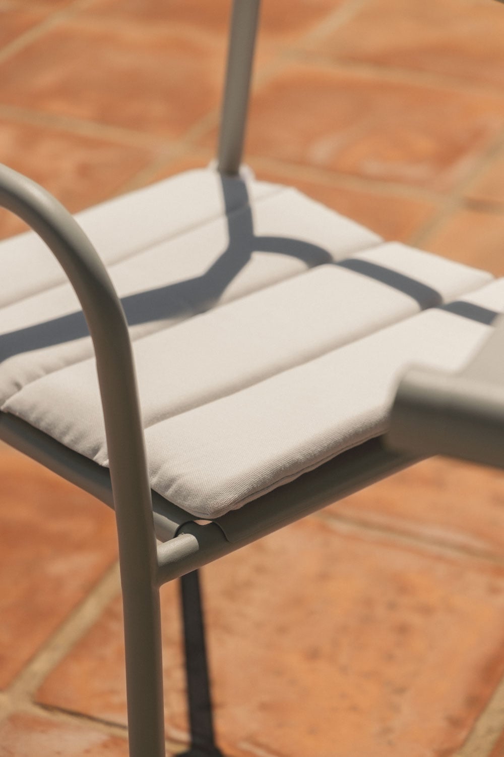 Stackable outdoor chair TOSSA, avocado
