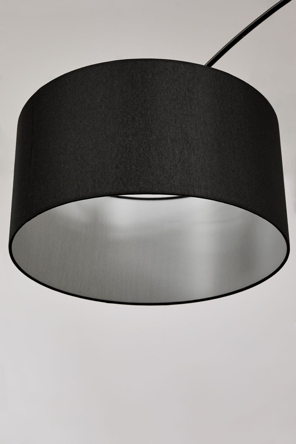 Āra stāvlampa VONERA, melna