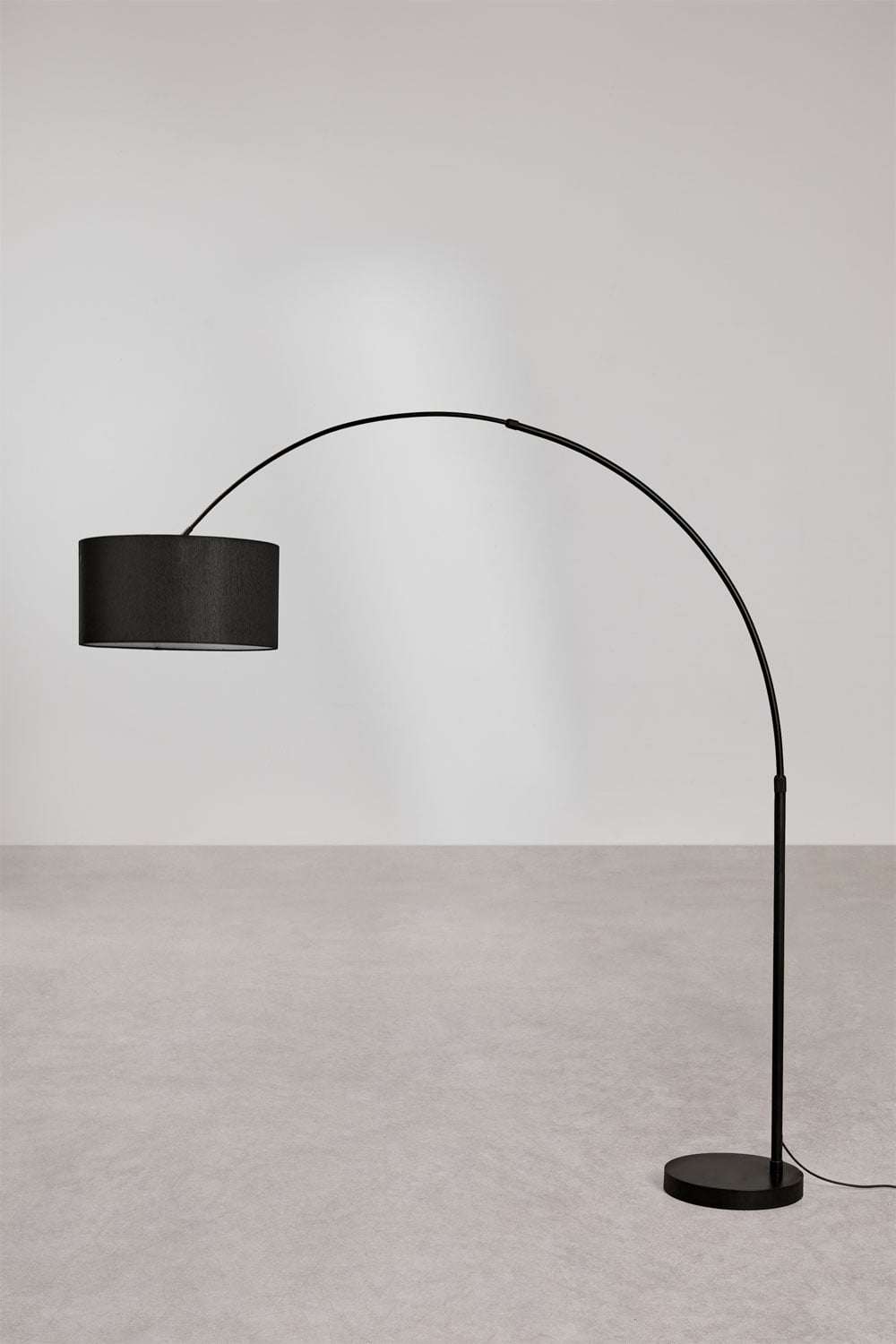 Āra stāvlampa VONERA, melna