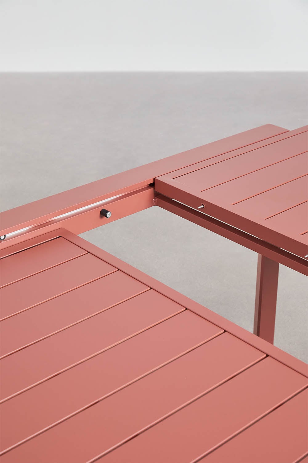 Outdoor table STARMI, extendable, terracotta