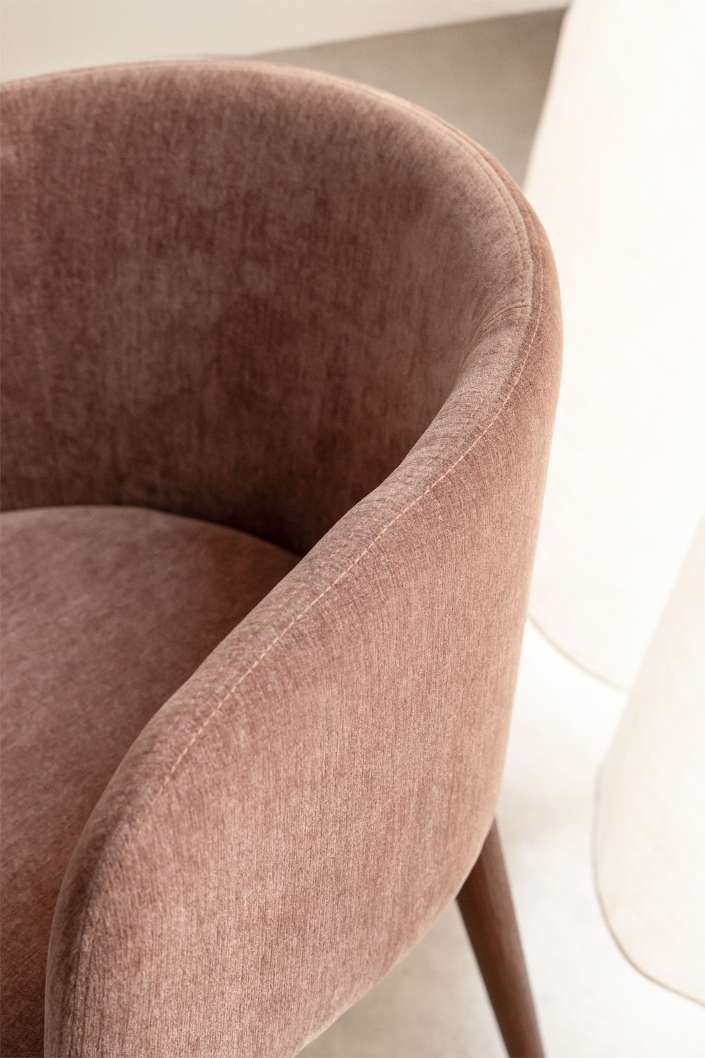 SOLUARO dining chair with armrests, dark wood frame, rose quartz chenille
