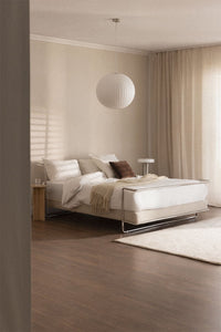 Metalinė lova SOLAINO 168x208 cm šiuolaikiškam miegamajam