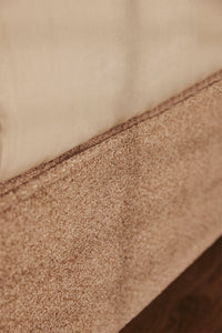 Apmušta lova BELUERO su lentjuosčių pagrindu ramiam poilsiui