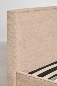 Tvirta lova BELUERO su šeniliniu apmušalu moderniam miegamajam