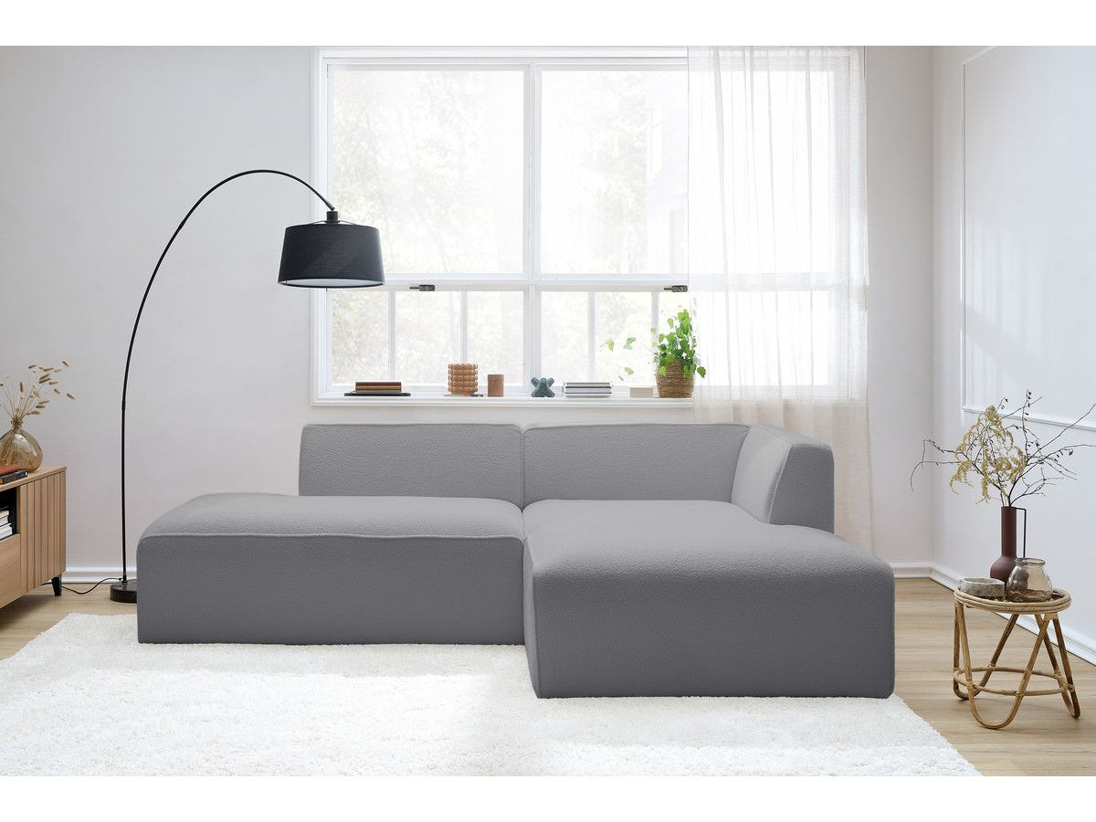 Kampinė sofa MEGEVE, bouclé, šviesiai pilka, patogiam svečių priėmimui