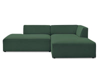 Žalia kampinė sofa MEGEVE stilingame moderniame interjere