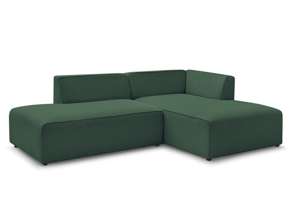 Žalia kampinė sofa MEGEVE su dešiniu kampu svetainės interjere