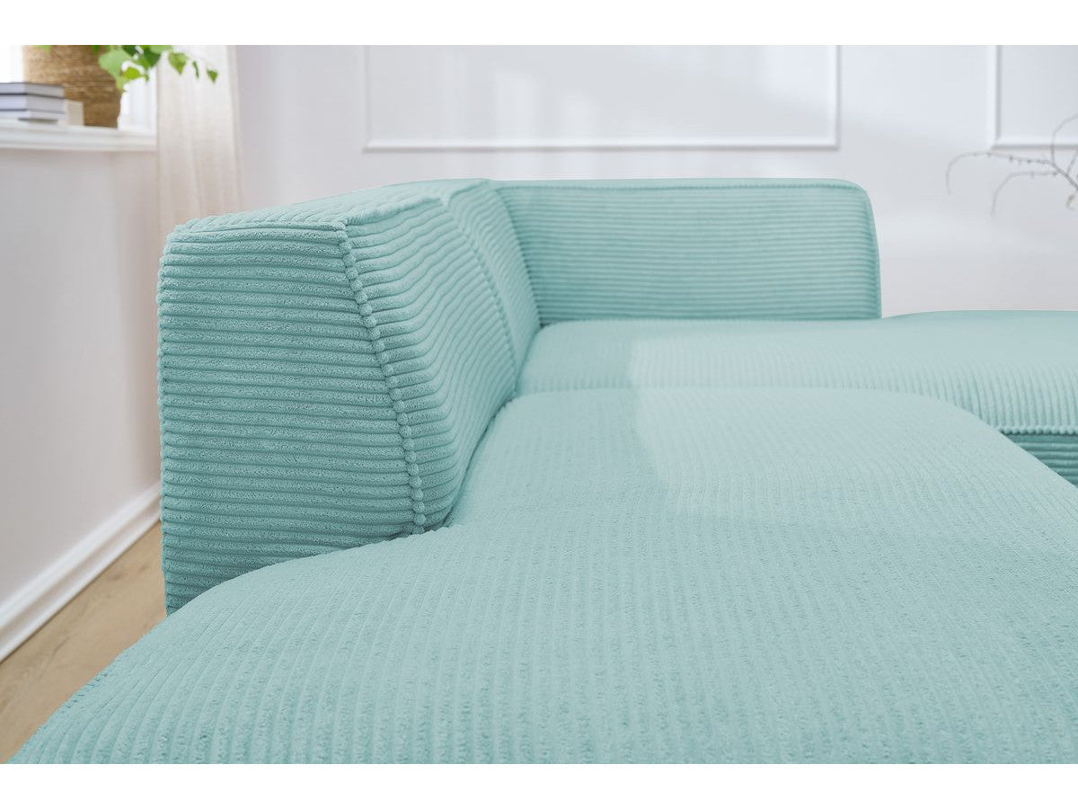 Kampinė sofa MEGEVE veliūrinė su plačia sėdima zona