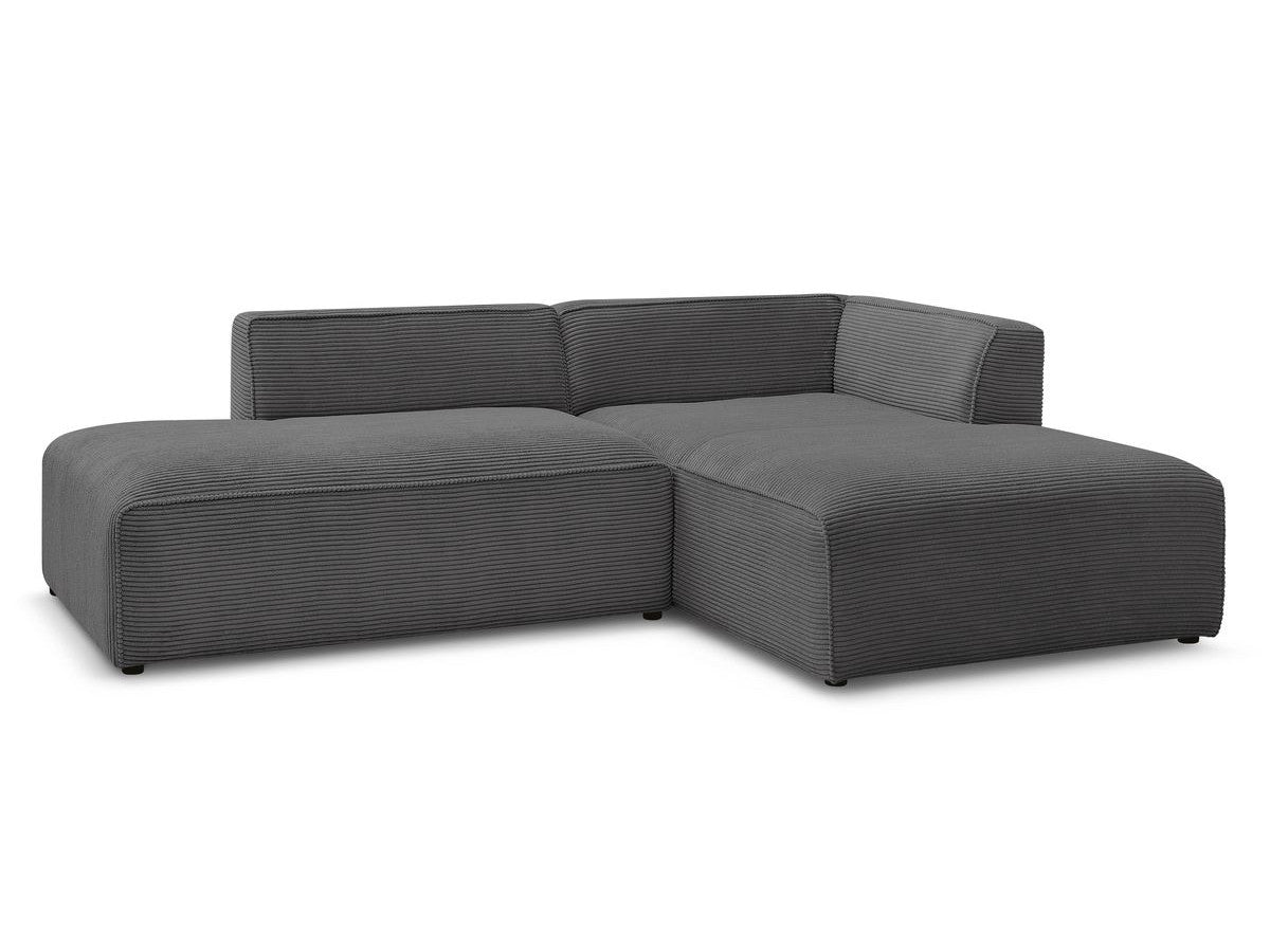 Kampinė sofa MEGEVE veliūrinė tamsiai pilka su dešiniu kampu svetainėje