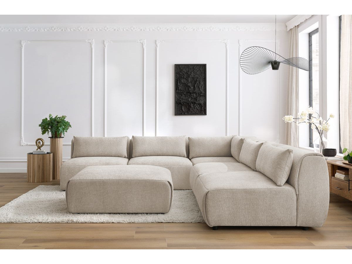 Kampinė sofa JEANNE, 4 moduliai + kampas + pufas, smėlinė kampinis vaizdas