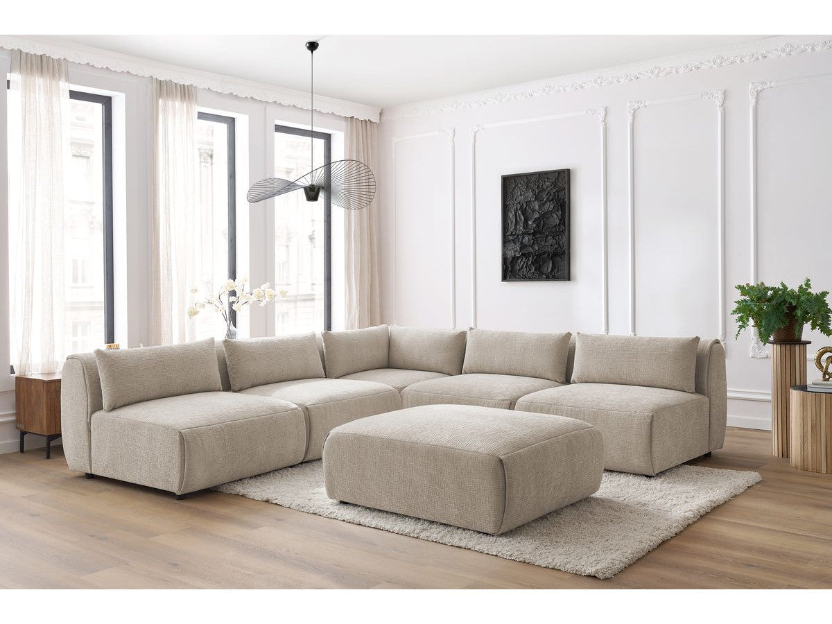 Kampinė sofa JEANNE, 4 moduliai + kampas + pufas, smėlinė su pufu