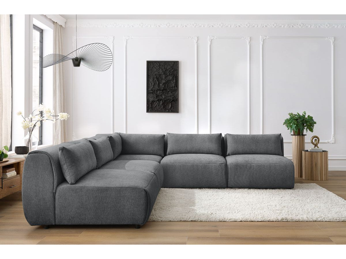 Kampinė sofa JEANNE, 4 moduliai + kampas, tamsiai pilka moderniame interjere