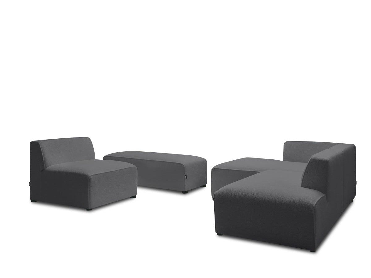 Kampinė modulinė sofa MEGEVE bouclé šviesiai pilka dešinė su foteliu ir pufu komplekto išdėstymas