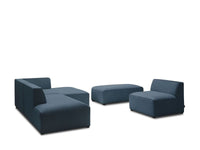 Kampinė modulinė sofa MEGEVE, tamsiai mėlyna, su pufu svetainės interjere