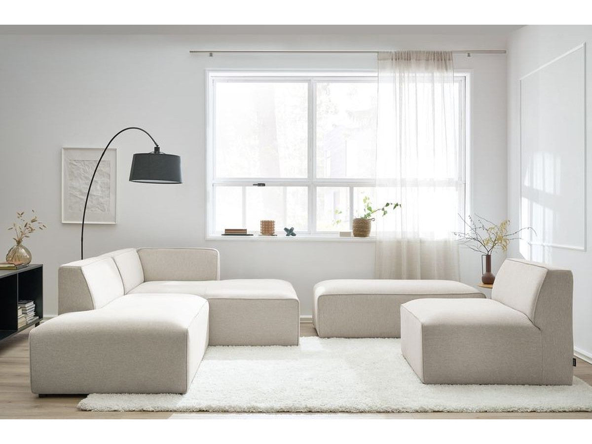Kampinė modulinė sofa MEGEVE, smėlinė, su pufu su pagalvėlėmis