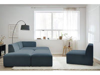 Kampinė modulinė sofa MEGEVE, tamsiai mėlyna, su pufu šalia kavos staliuko