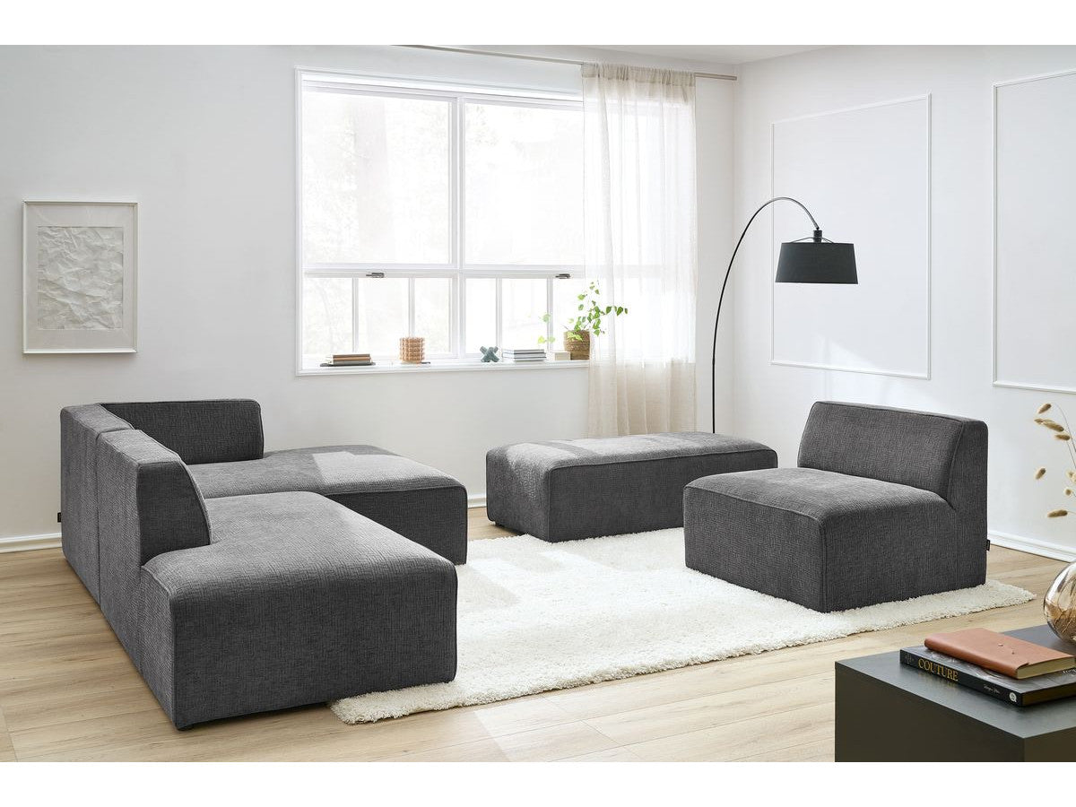 Kampinė modulinė sofa su pufu ir tamsiai pilka vaizdas iš šono