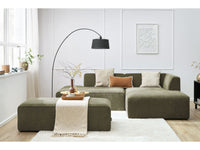 Kampinė modulinė sofa su pufu MEGEVE, žalia moderniame interjere