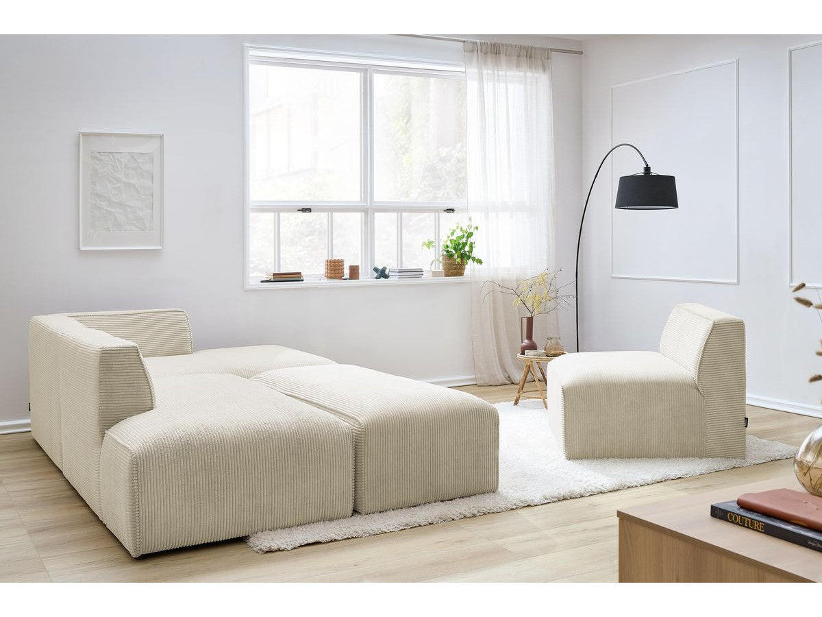 Modulinė kampinė sofa MEGEVE su pufu su pufu pritaikytu sėdėjimui