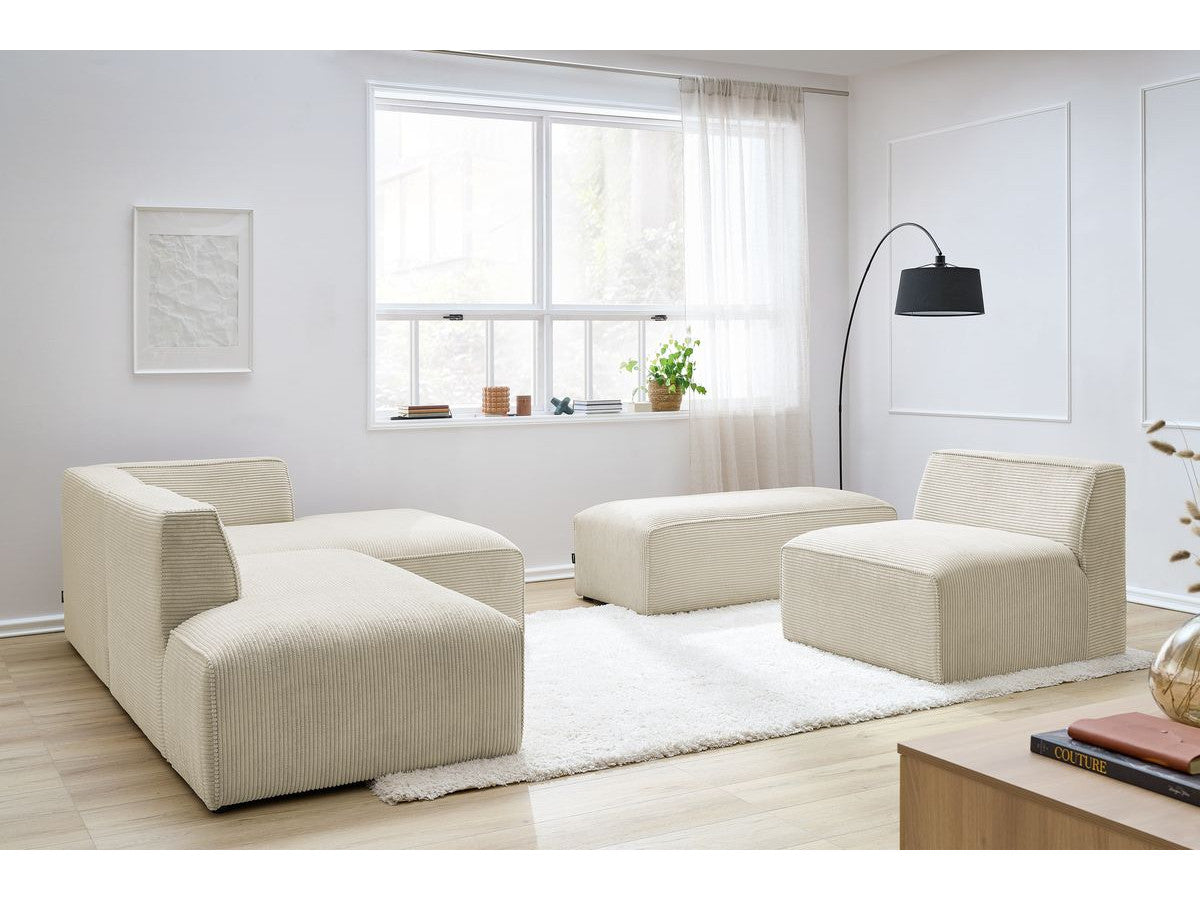 Modulinė kampinė sofa MEGEVE su pufu kasdienio poilsio vietoje