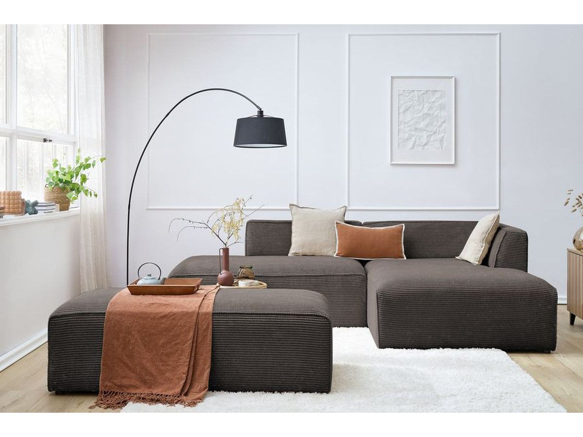 Modulinė kampinė sofa MEGEVE su pufu ruda dešinė jaukiai poilsio erdvei