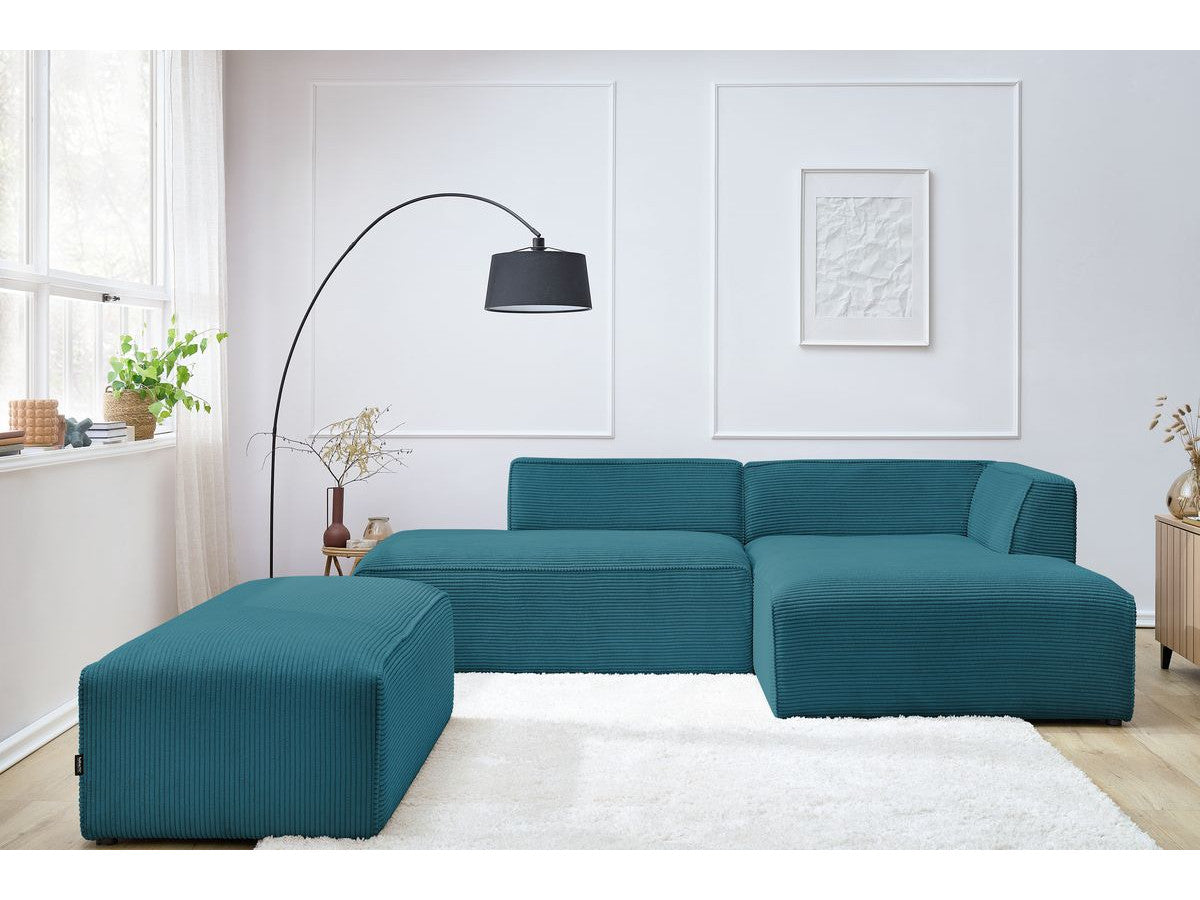 Kampinė sofa MEGEVE su pufu, tamsiai mėlyna, pufas papildomai vietai svečiams