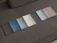 Modulinė kampinė sofa MEGEVE su pufu ruda dešinė ramiam vakarui namuose