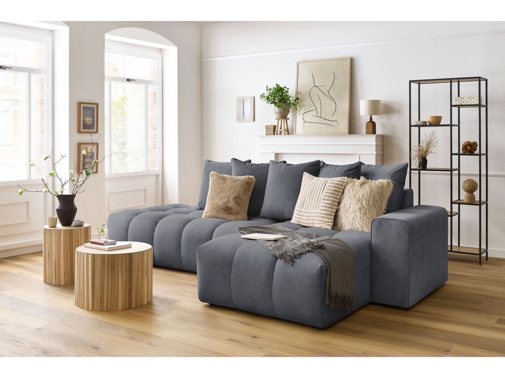 Kampinė sofa MONT-BLANC, veliūras, tamsiai pilka šalia kavos staliuko
