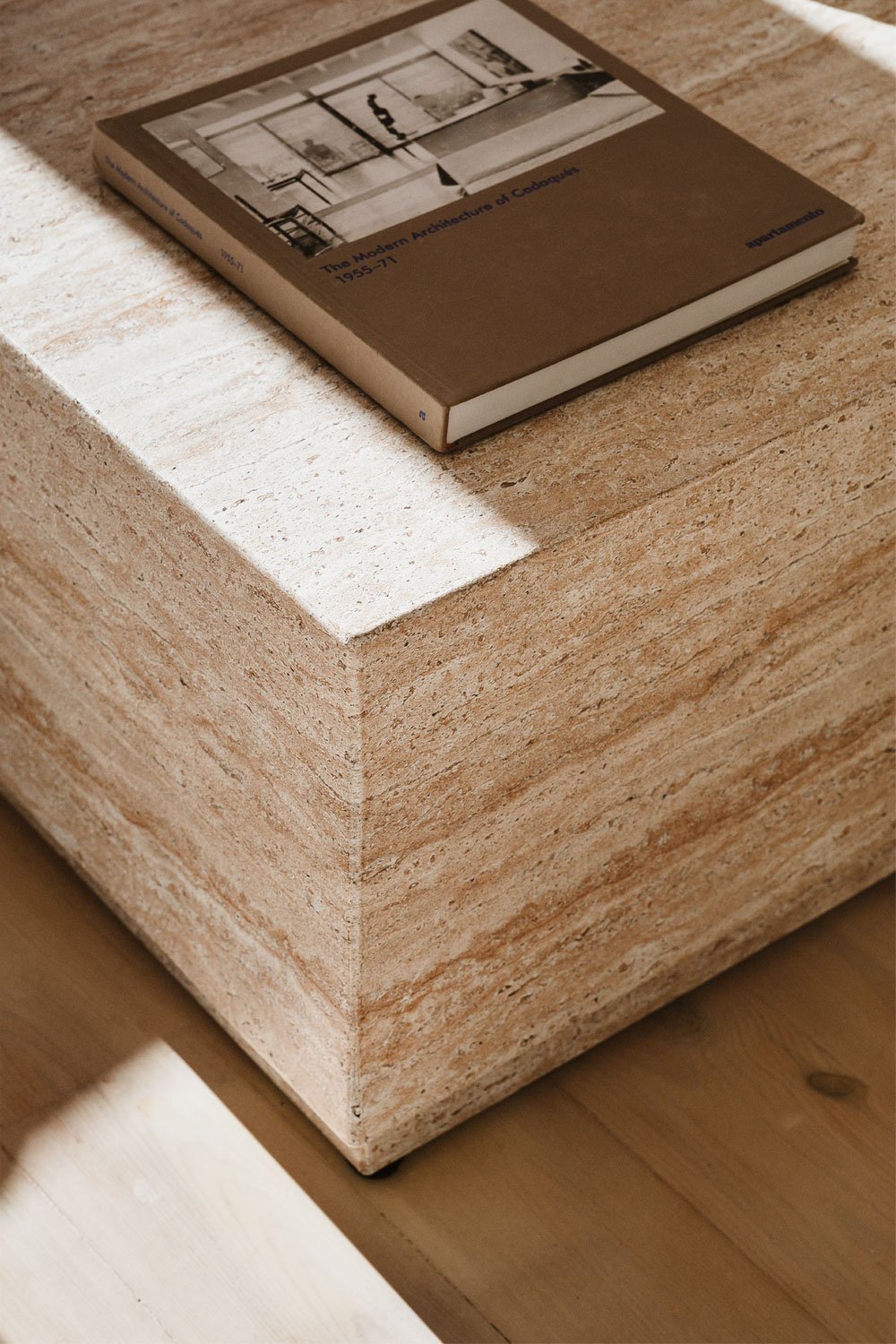 Cementinis kavos staliukas INEOA, travertino efektas