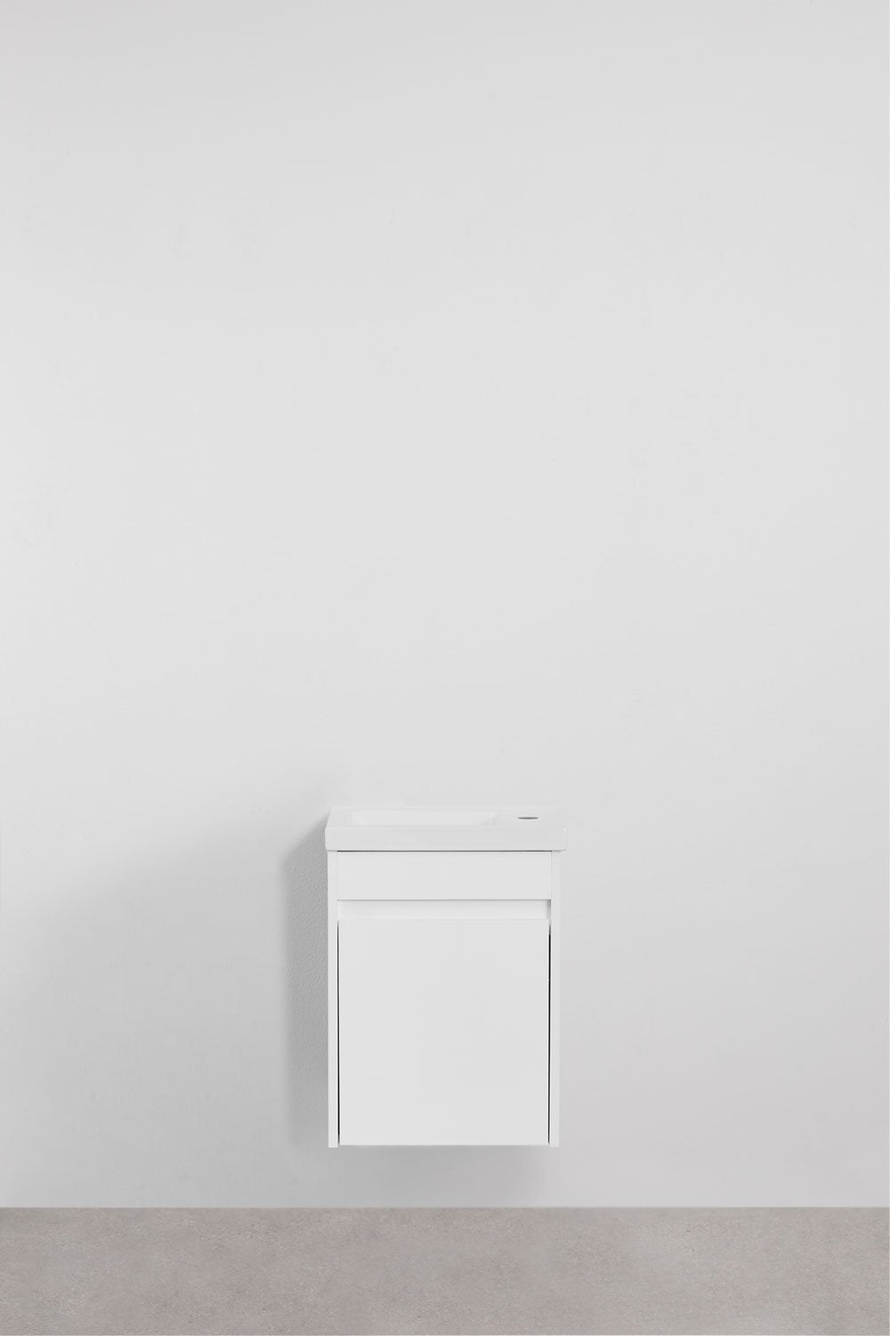 Vonios baldų komplektas VALUORA bendras vaizdas vonioje