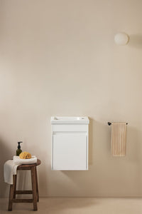 Vonios baldų komplektas VALUORA pakabinamas vonios komplektas su praustuvu