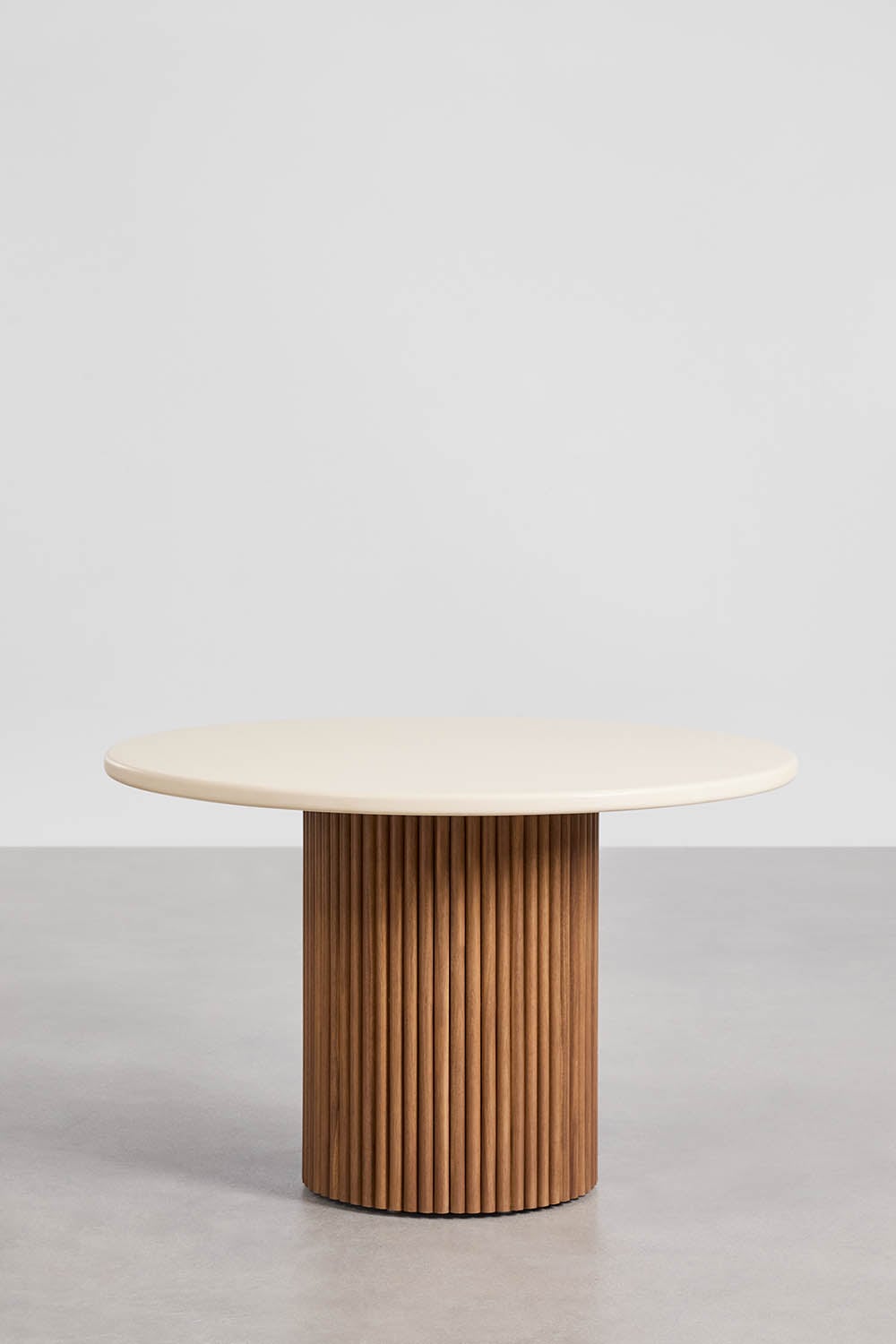 SIRVON outdoor table, round, cement, option 1