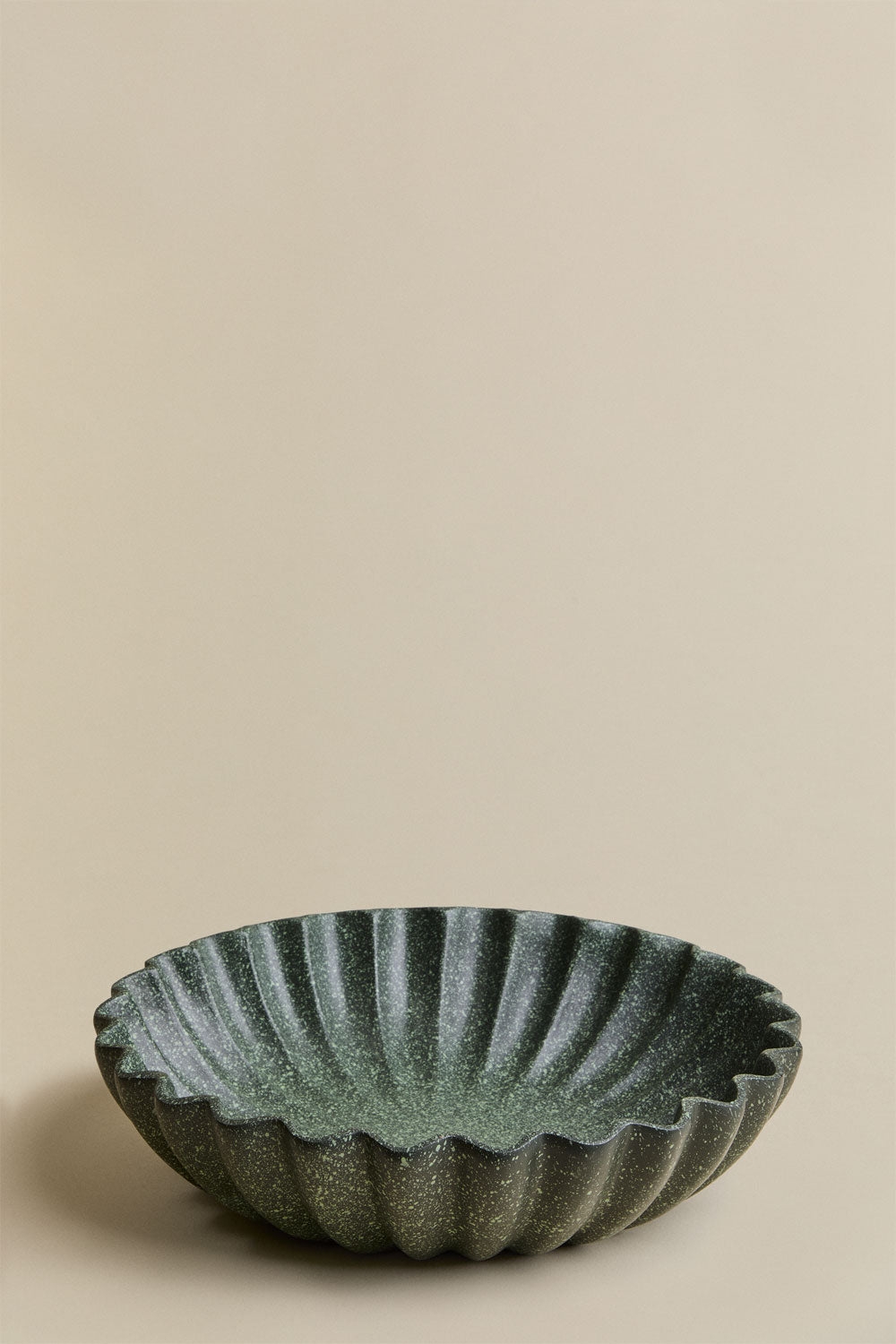 Dekoratyvinis dubuo AVELINA – artimas planas